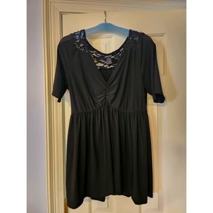 Torrid Size 1 (14/16) Babydoll Tunic with Lace Back